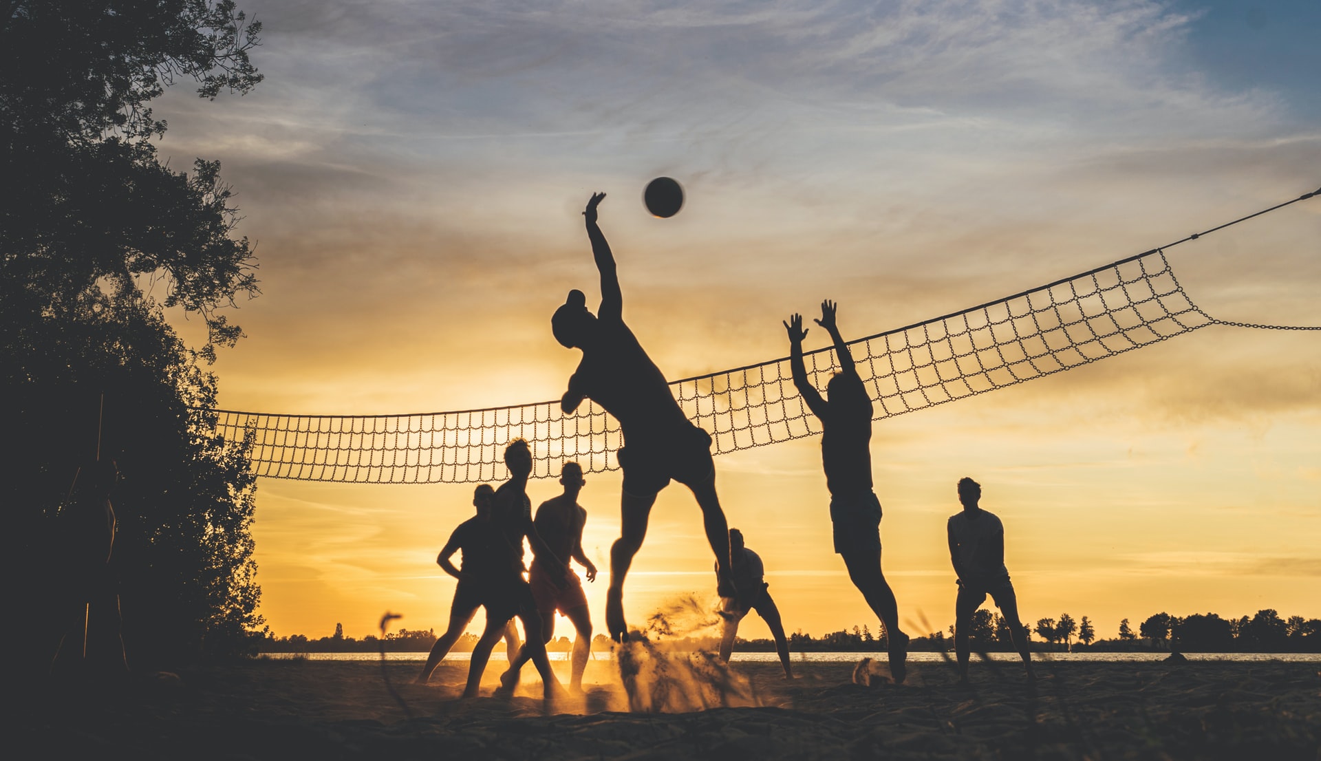 L'Art du Team Building : Renforcer la Cohésion et la Motivation de vos Équipes